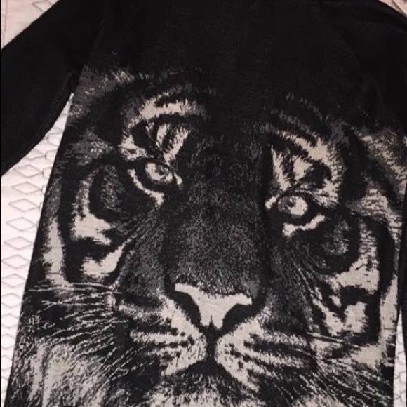 Tiger sweater - Picture 2 of 2
